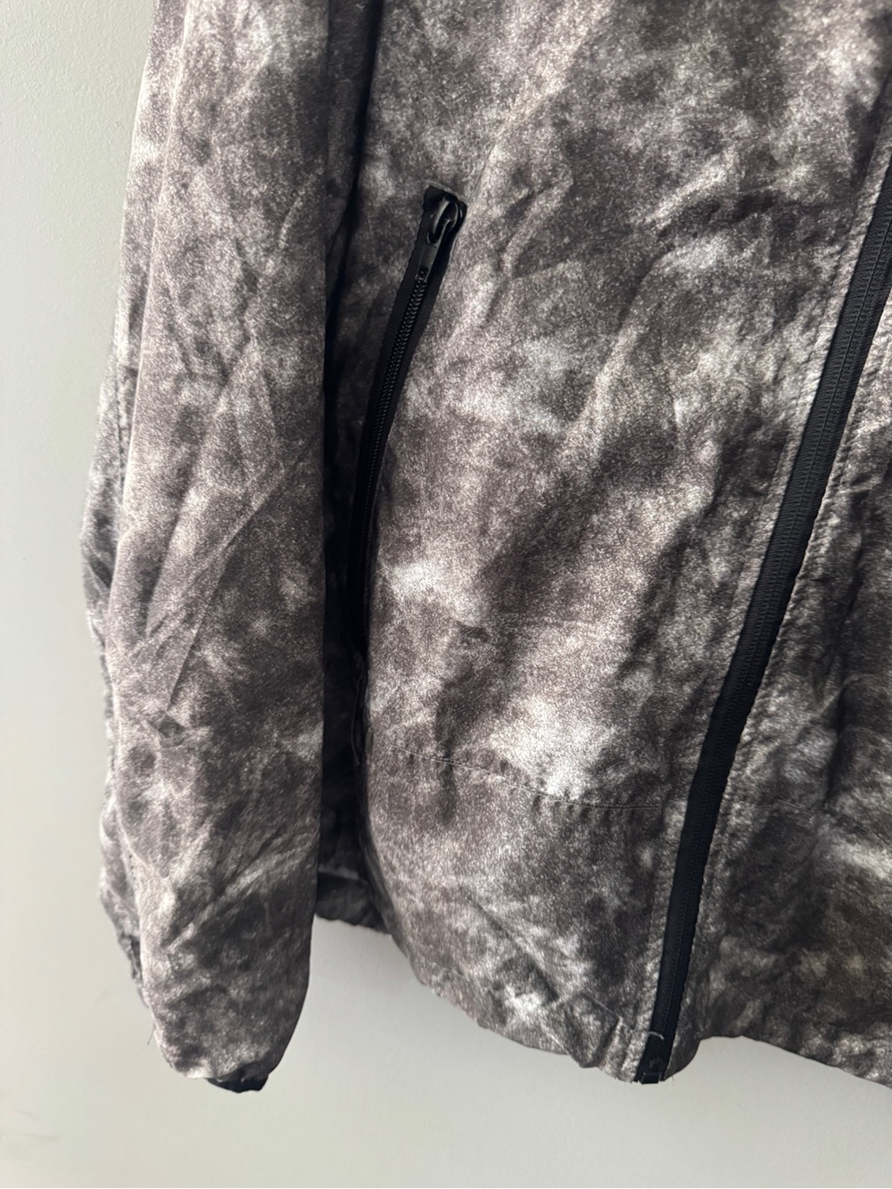 Beautiful Giant | windbreaker | L - Picture 4 of 5